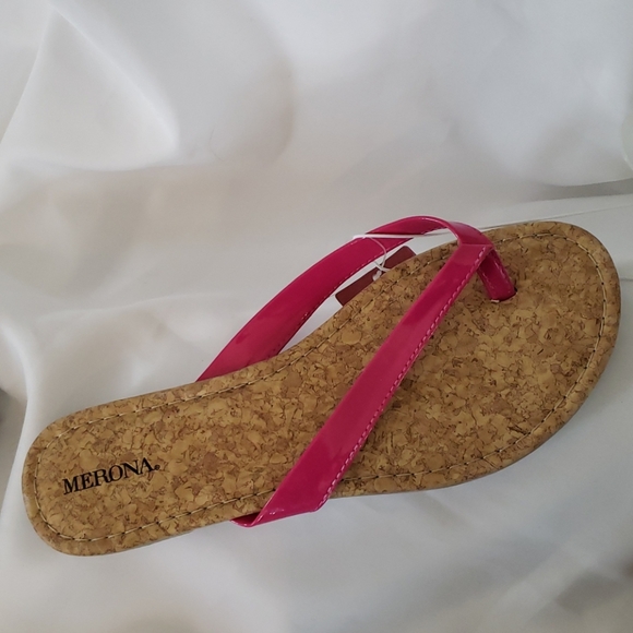 Merona Leeza Flip Flops Fuchsia Pink & Cork Women's 8 NWT - Picture 2 of 8